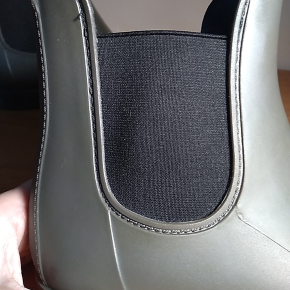 Storm by Cougar Green Rain Boots Womens SZ 10 Waterproof - Picture 8 of 8